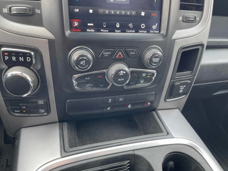 Dodge RAM 1500 * Express * CARFAX * БЕЗ ПЪРВОНАЧАЛНА ВНОСКА, снимка 10 - Автомобили и джипове - 52892768