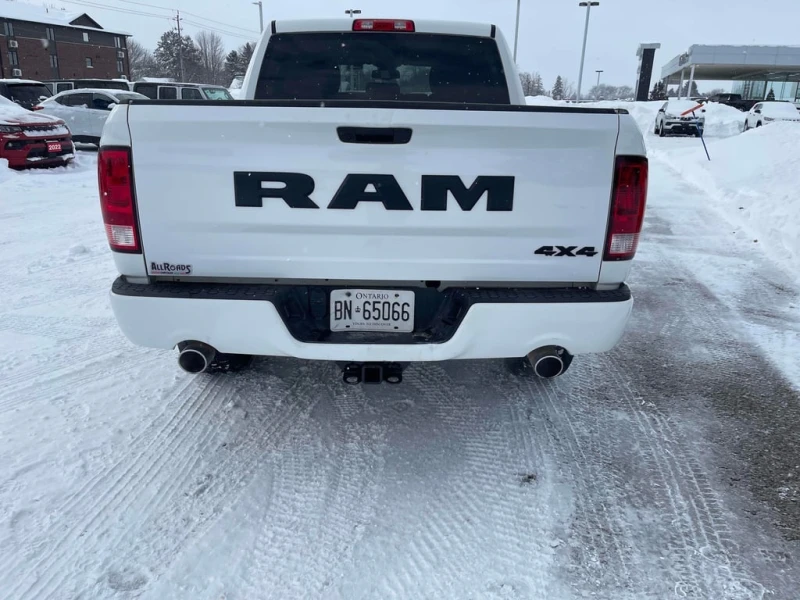 Dodge RAM 1500 * Express * CARFAX * БЕЗ ПЪРВОНАЧАЛНА ВНОСКА, снимка 4 - Автомобили и джипове - 52892768