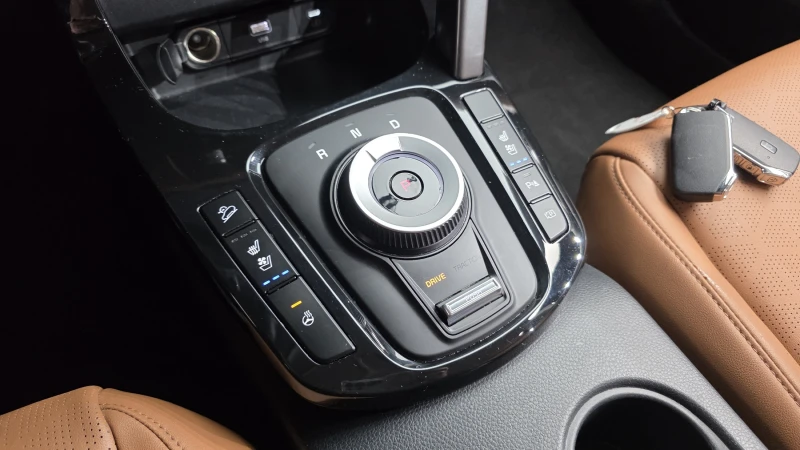 Kia Seltos 2.0 2WD SIGNATURE autogeorge.com, снимка 8 - Автомобили и джипове - 53243944