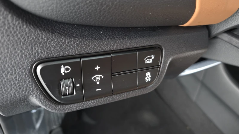 Kia Seltos 2.0 2WD SIGNATURE autogeorge.com, снимка 12 - Автомобили и джипове - 53243944