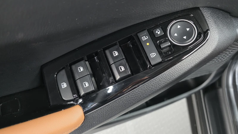 Kia Seltos 2.0 2WD SIGNATURE autogeorge.com, снимка 11 - Автомобили и джипове - 53243944