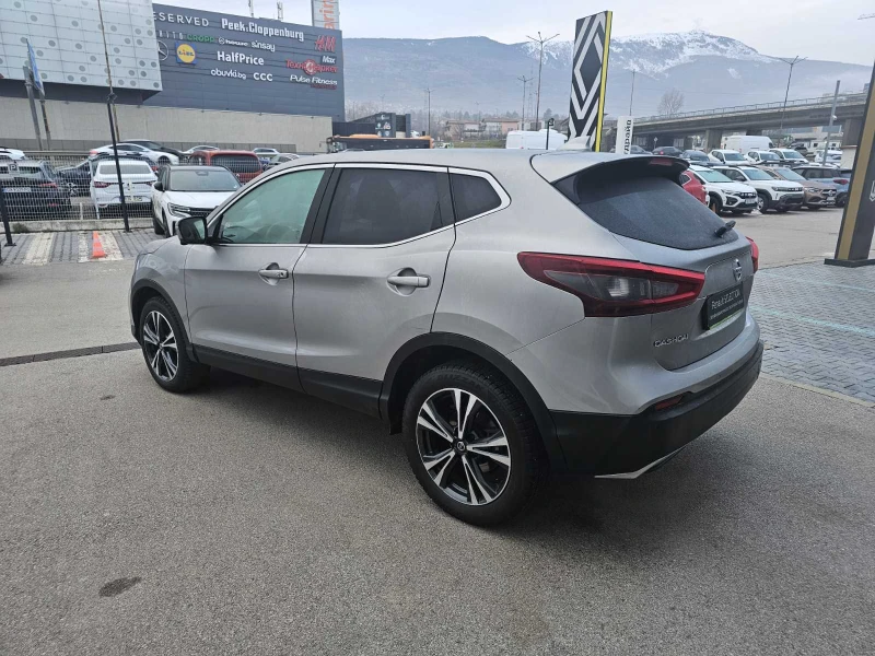 Nissan Qashqai 1.3 TCe 140 4x2, снимка 4 - Автомобили и джипове - 53461974