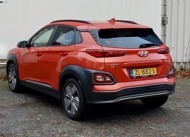 Hyundai Kona 64 kWh Premium , снимка 4 - Автомобили и джипове - 48699971