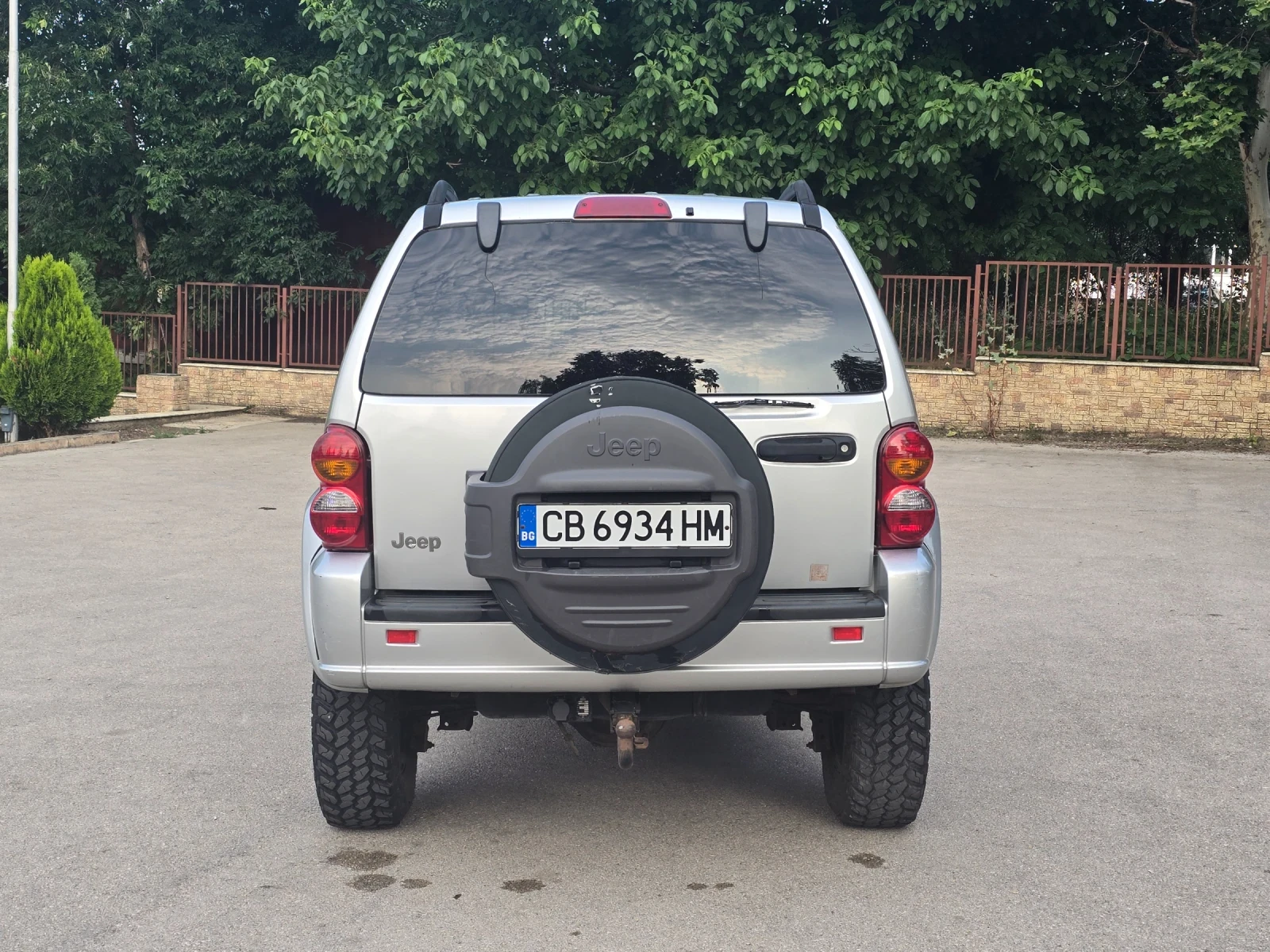 Jeep Cherokee 3.7 - изображение 7