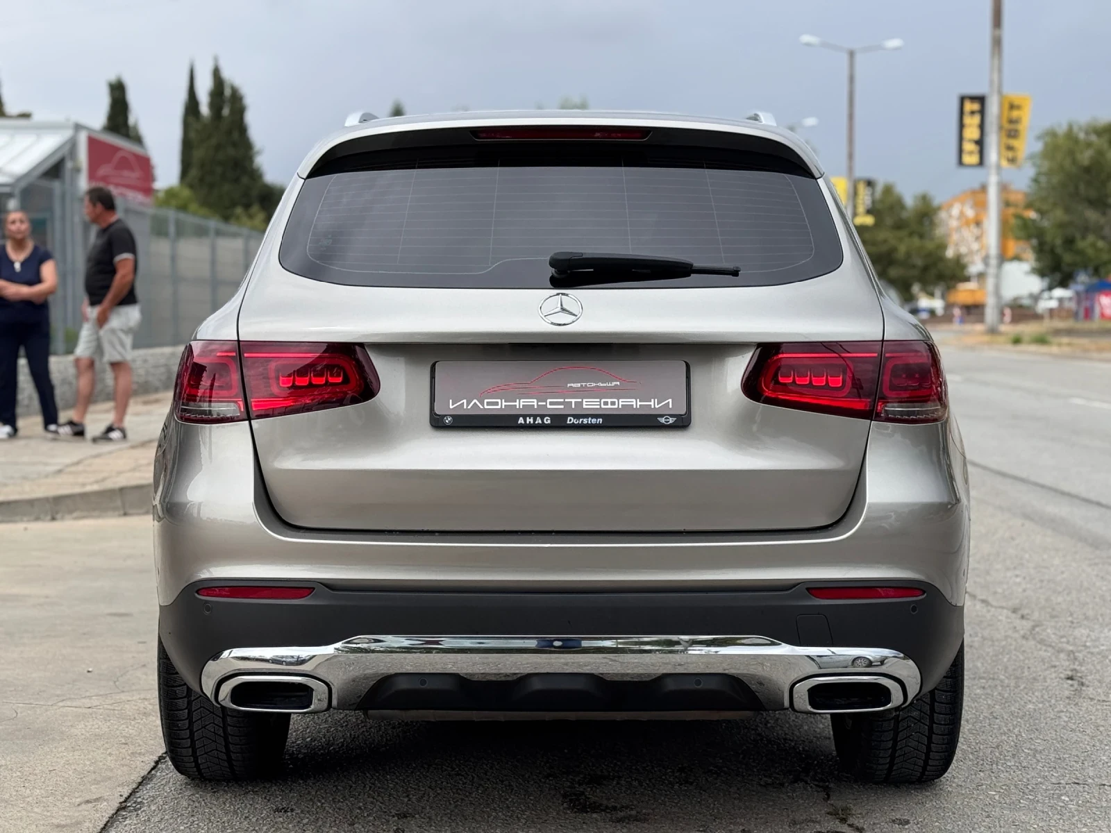 Mercedes-Benz GLC 300 EQ boost 4MATIC 258кс* ПАНОРАМА* МЕМОРИ* ВЕНТИЛАЦИ - изображение 4
