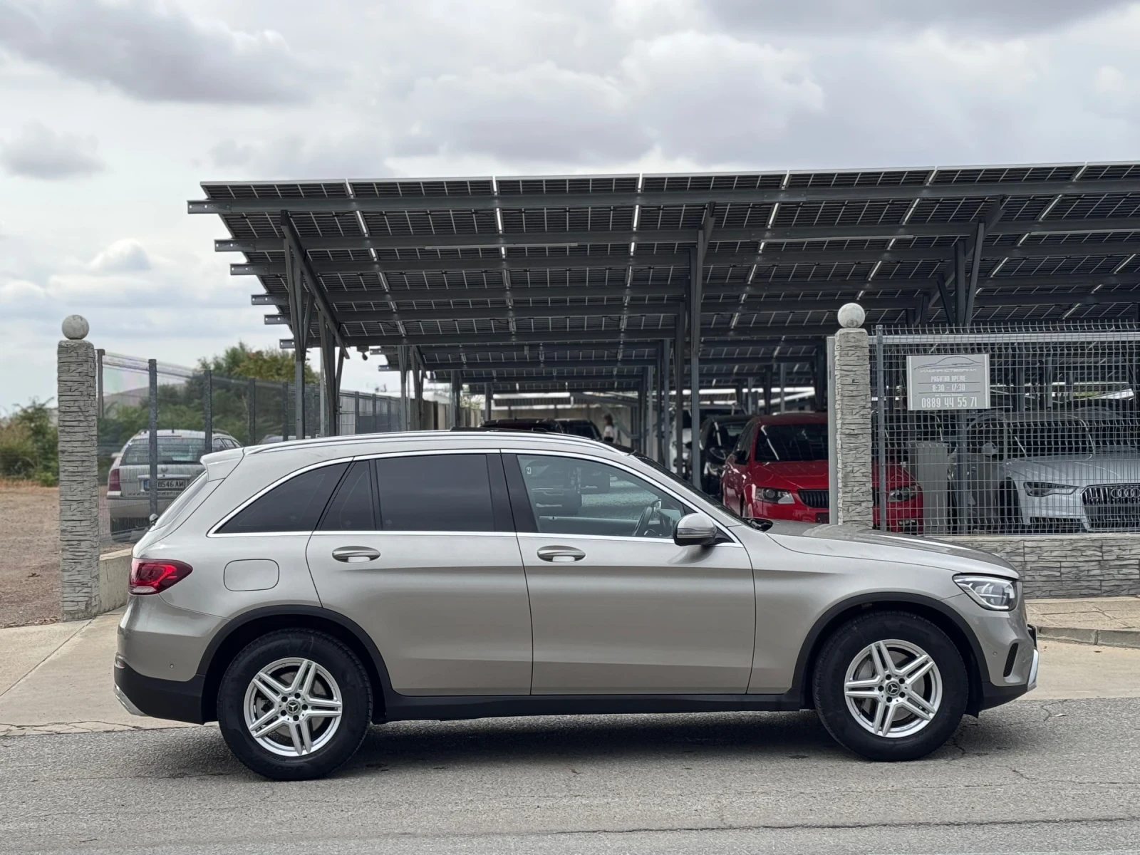 Mercedes-Benz GLC 300 EQ boost 4MATIC 258кс* ПАНОРАМА* МЕМОРИ* ВЕНТИЛАЦИ - изображение 6