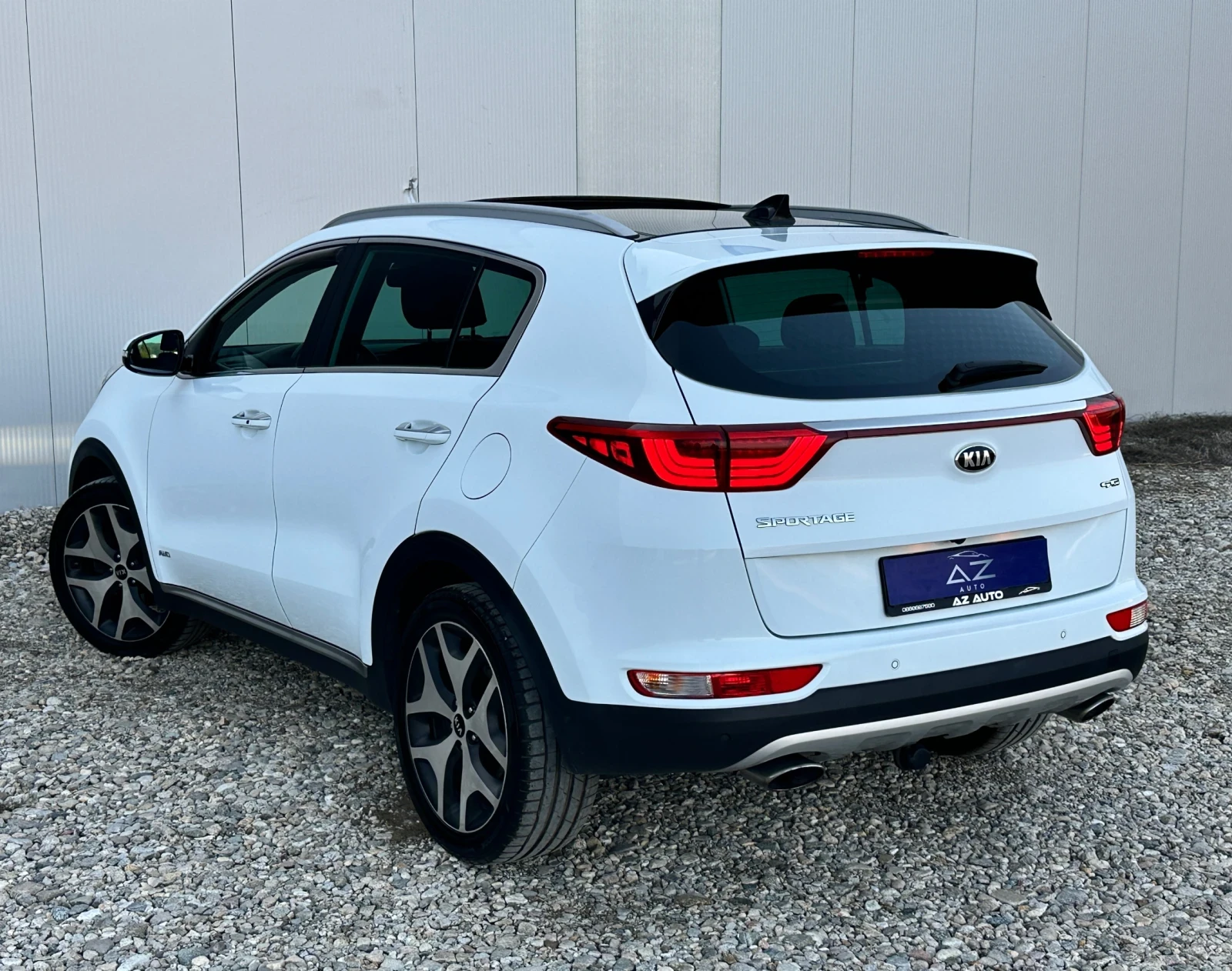 Kia Sportage 2.0 CRDi 185кс 4х4/GT Line/ Всички екстри/ История - изображение 4
