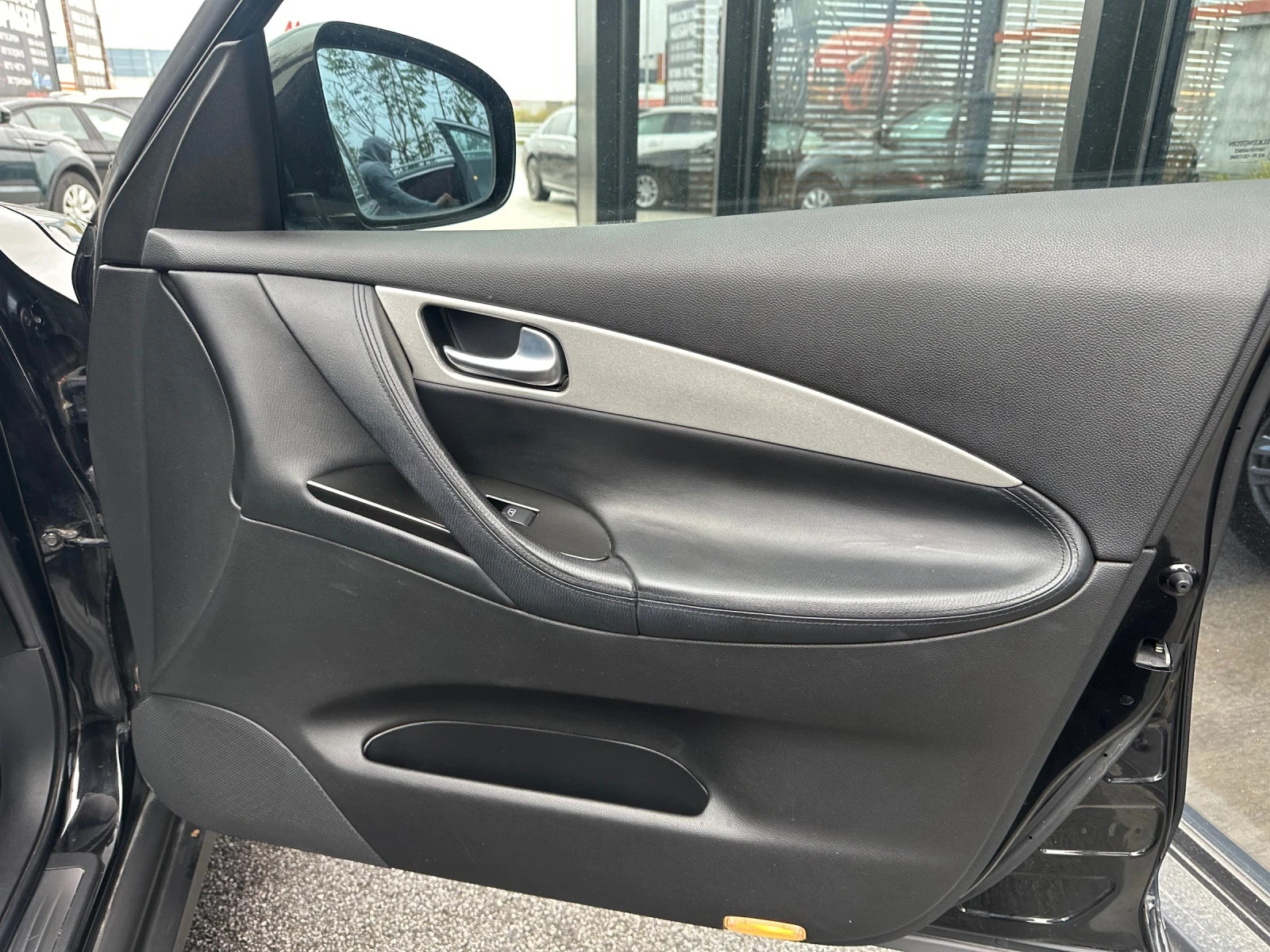 Infiniti QX50 3.0d   .   | Mobile.bg   14