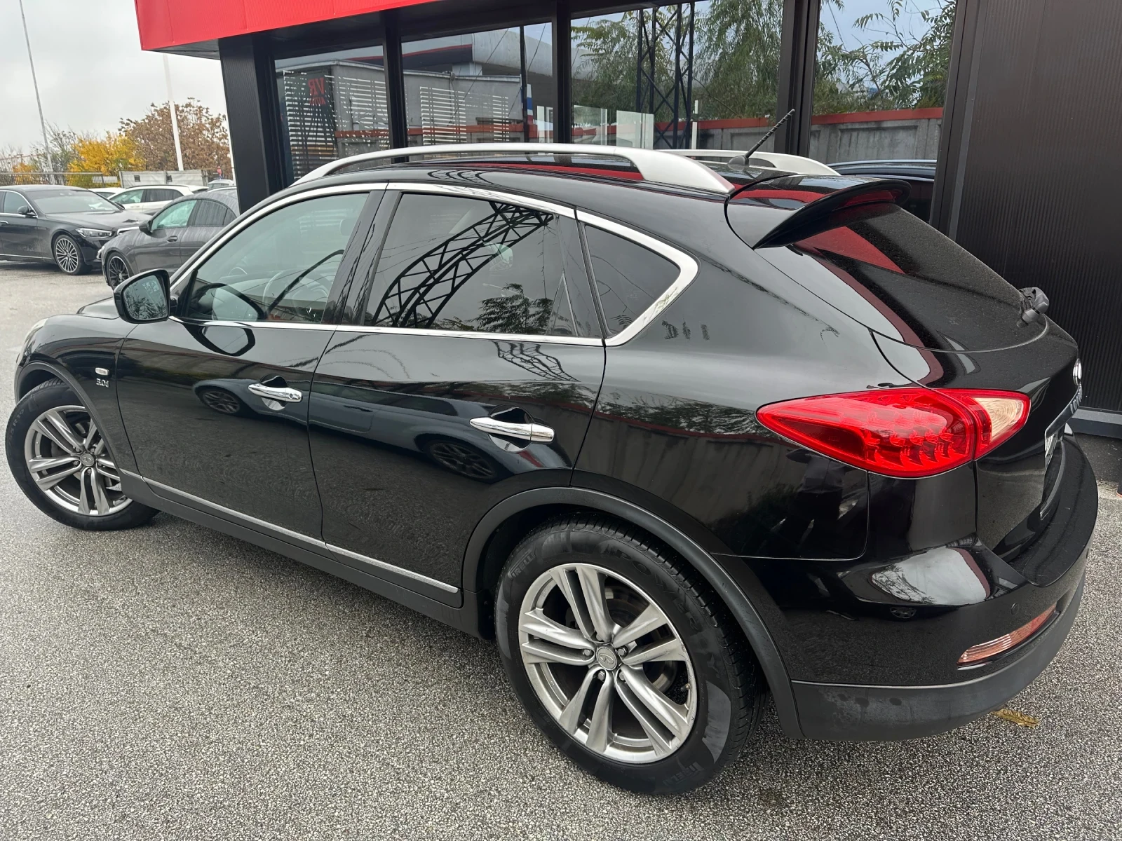 Infiniti QX50 3.0d   .   | Mobile.bg   4