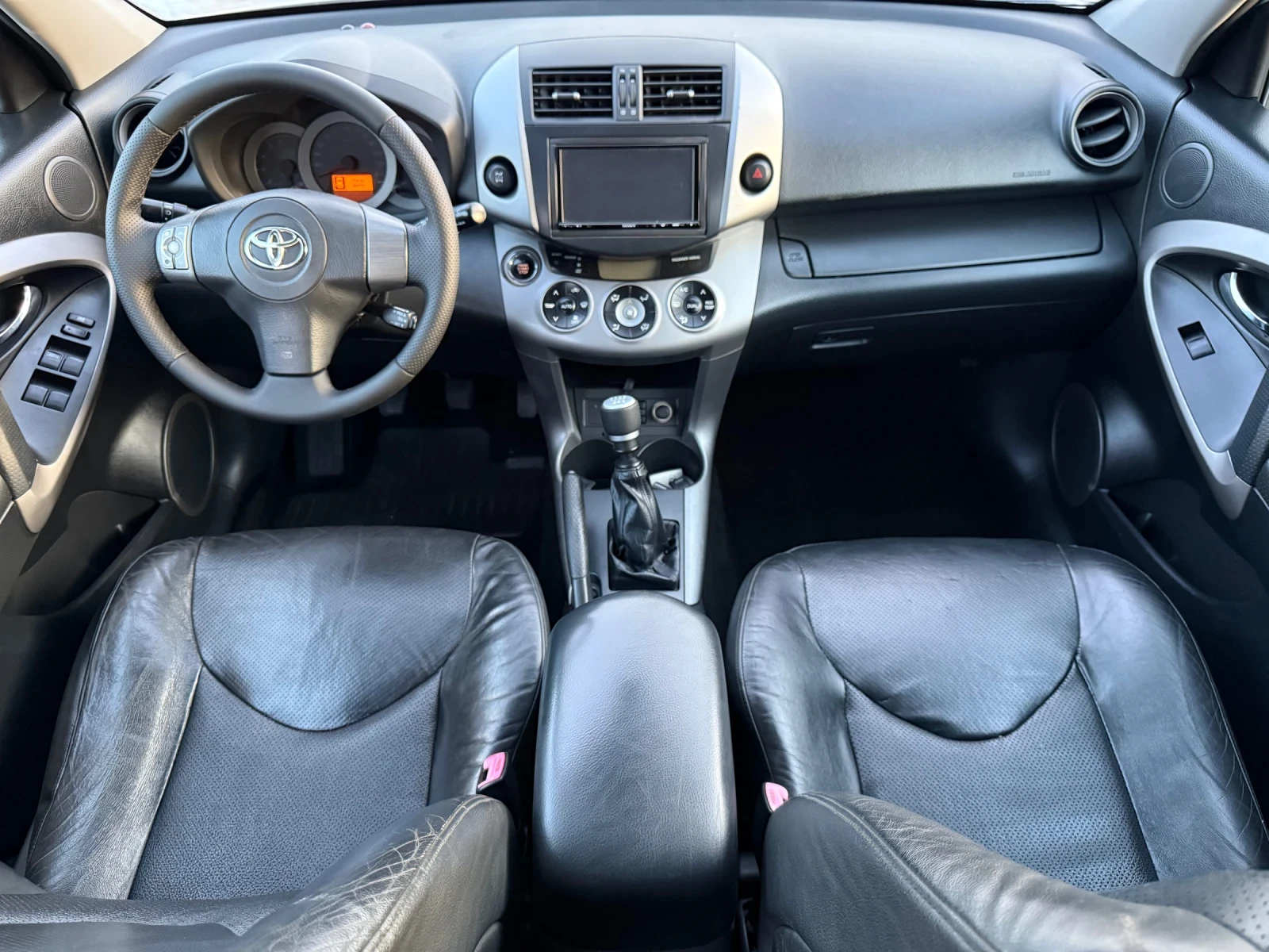 Toyota Rav4 2.2 D-4D / 4X4 / EXECUTIVE / KOJA / KEYLESS / NAVI | Mobile.bg � ����������� 8