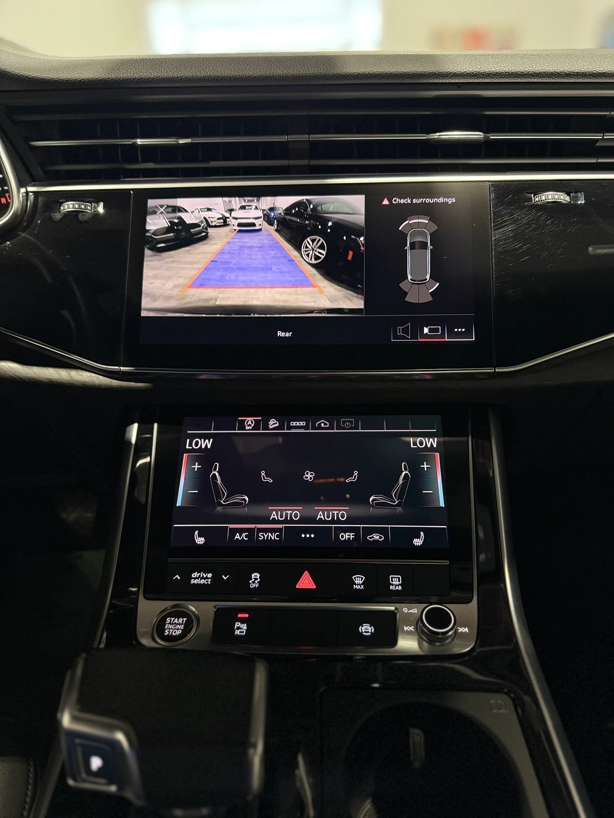 Audi Q7 55TFSI* ДИГИТАЛНО* ТАБЛО* ДИСТРТОНИК* 360КАМЕРА* М - изображение 10