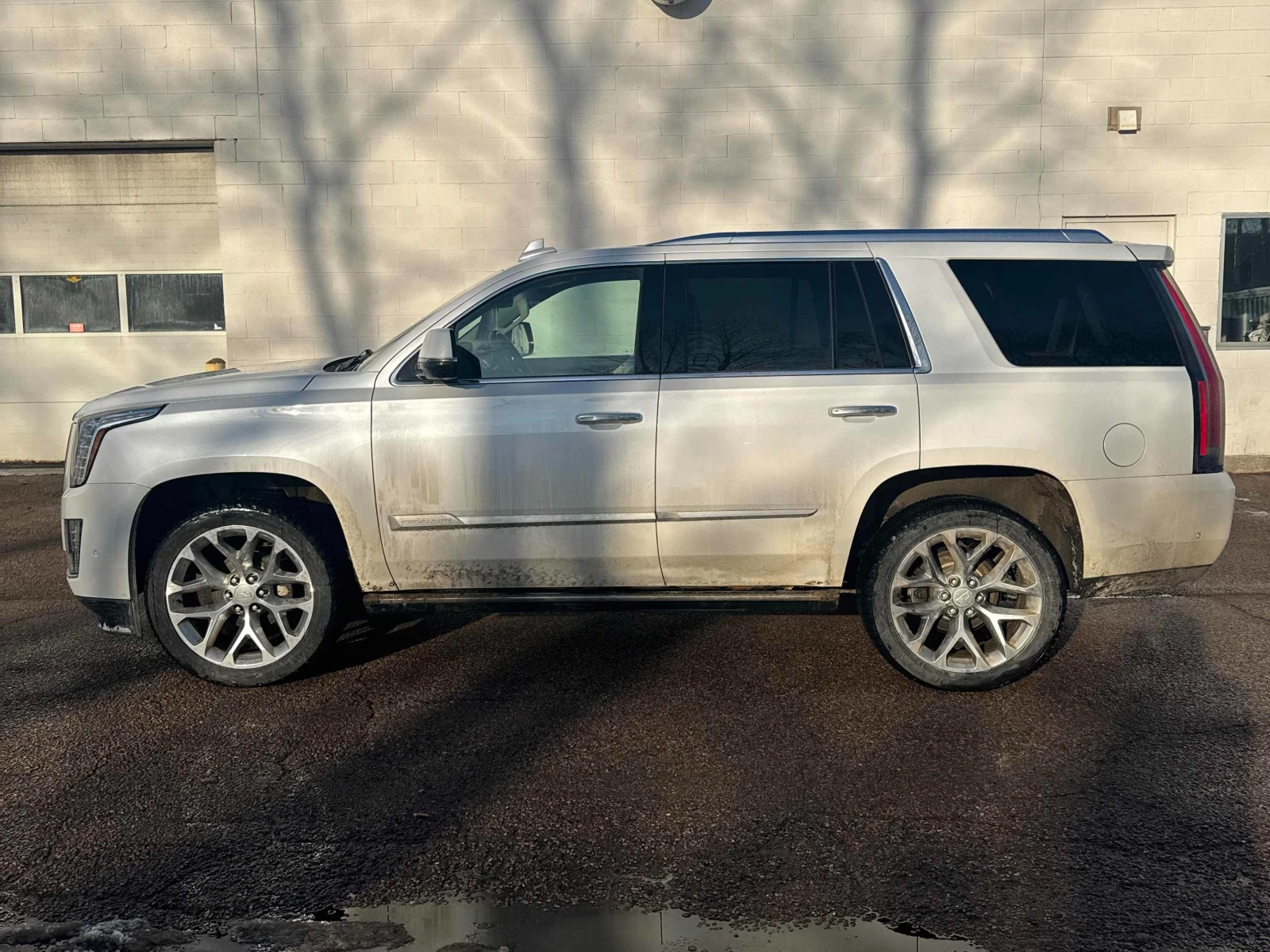 Cadillac Escalade Premium Luxury * * Бял Интериор  Carfax * *  - изображение 4