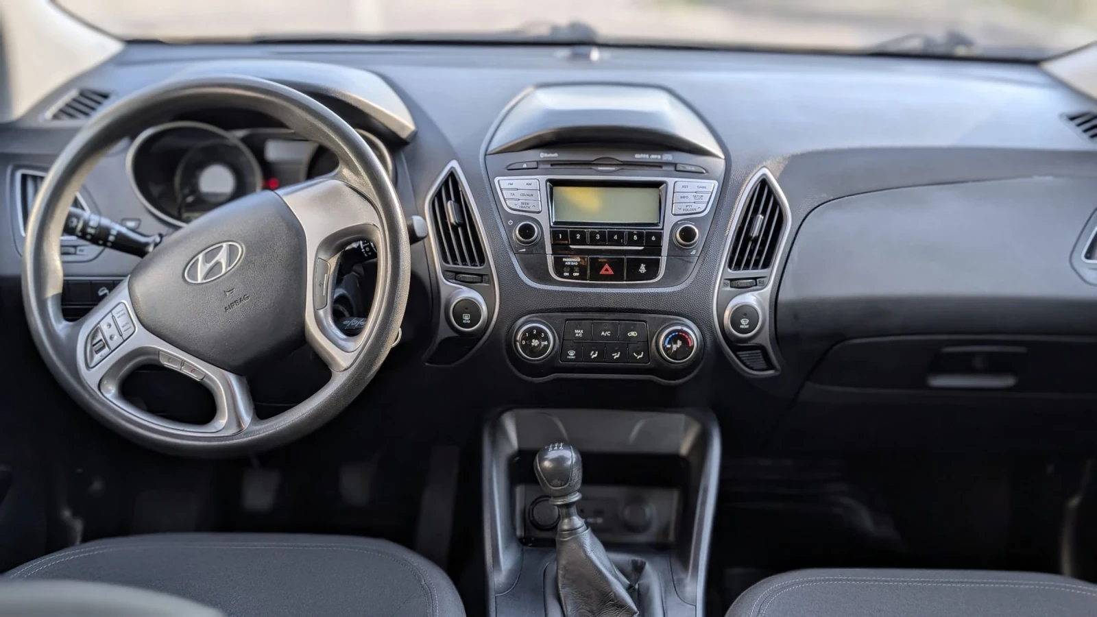 Hyundai IX35 2.0 CRDI, снимка 7 - Автомобили и джипове - 54259182