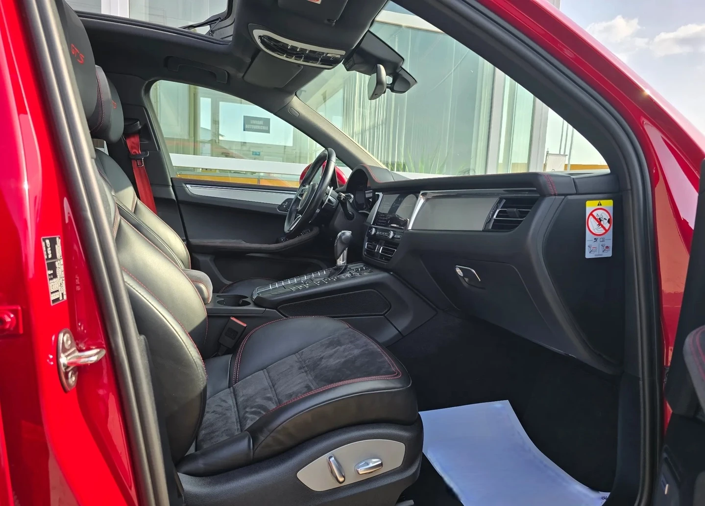 Porsche Macan GTS, снимка 6 - Автомобили и джипове - 54640402