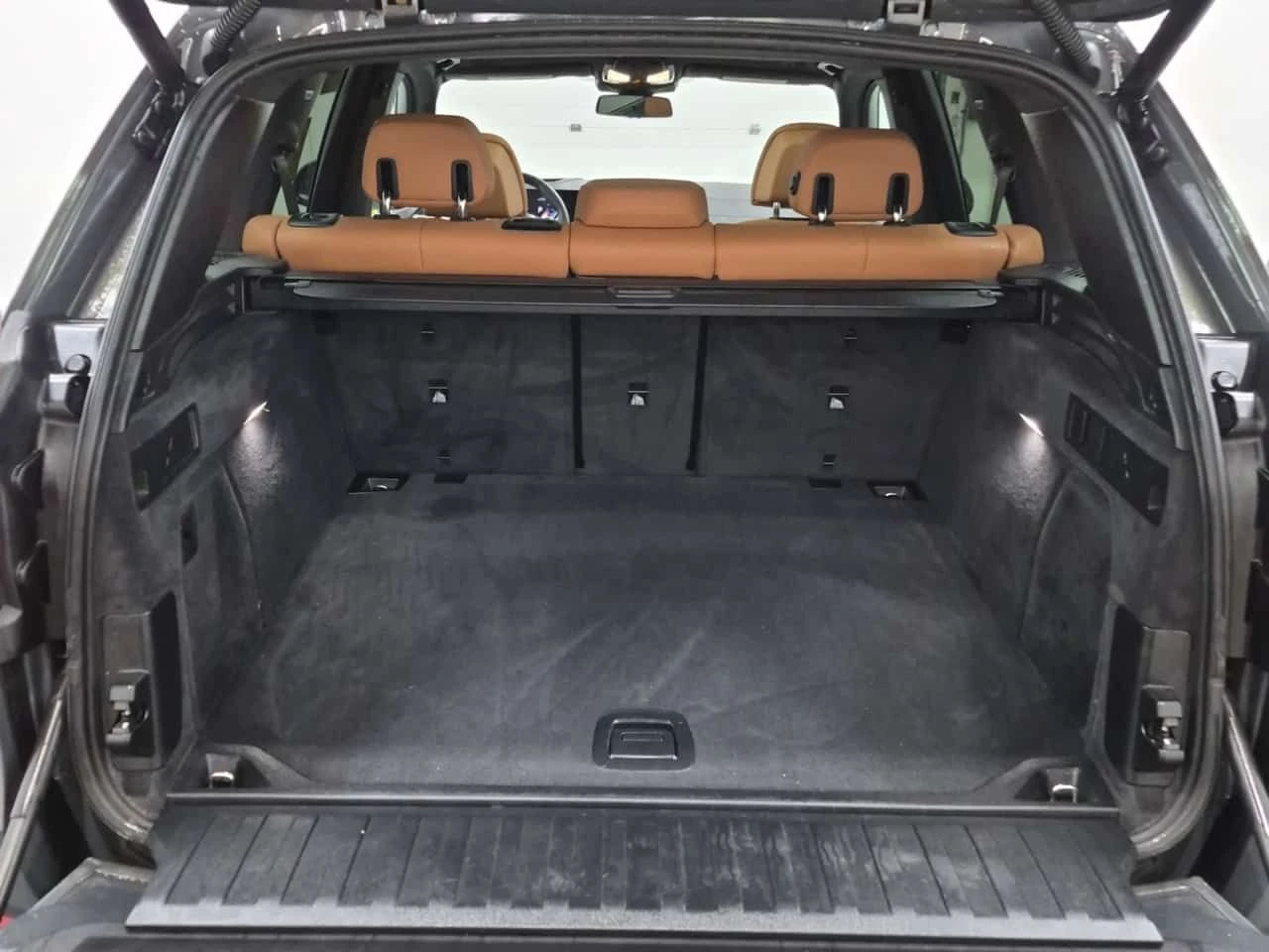 BMW X5 XDRIVE40I | CARFAX | БЕЗ ПЪРВОНАЧАЛНА ВНОСКА, снимка 6 - Автомобили и джипове - 54963590