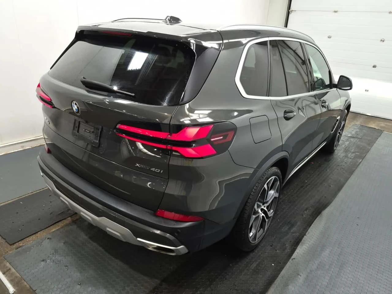 BMW X5 XDRIVE40I | CARFAX | БЕЗ ПЪРВОНАЧАЛНА ВНОСКА, снимка 4 - Автомобили и джипове - 54963590