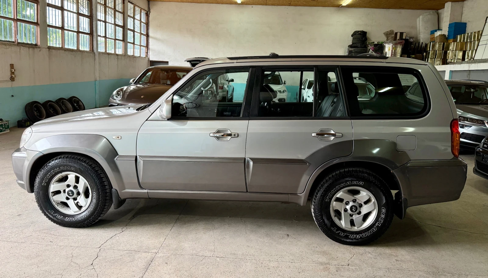 Hyundai Terracan 4x4 3.5 V6 Бензин Сервизна История , снимка 4 - Автомобили и джипове - 54994017