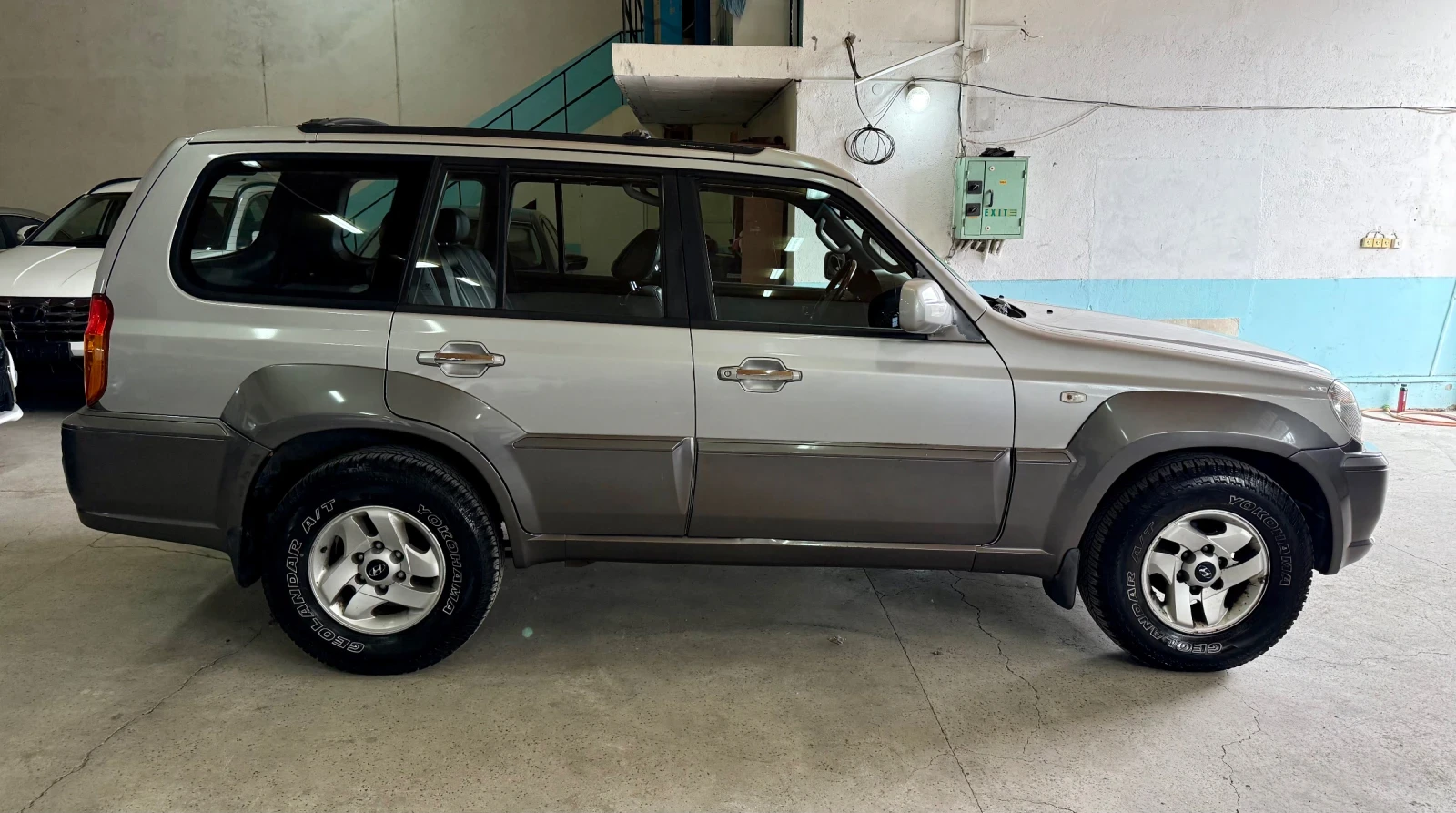 Hyundai Terracan 4x4 3.5 V6 Бензин Сервизна История , снимка 10 - Автомобили и джипове - 54994017