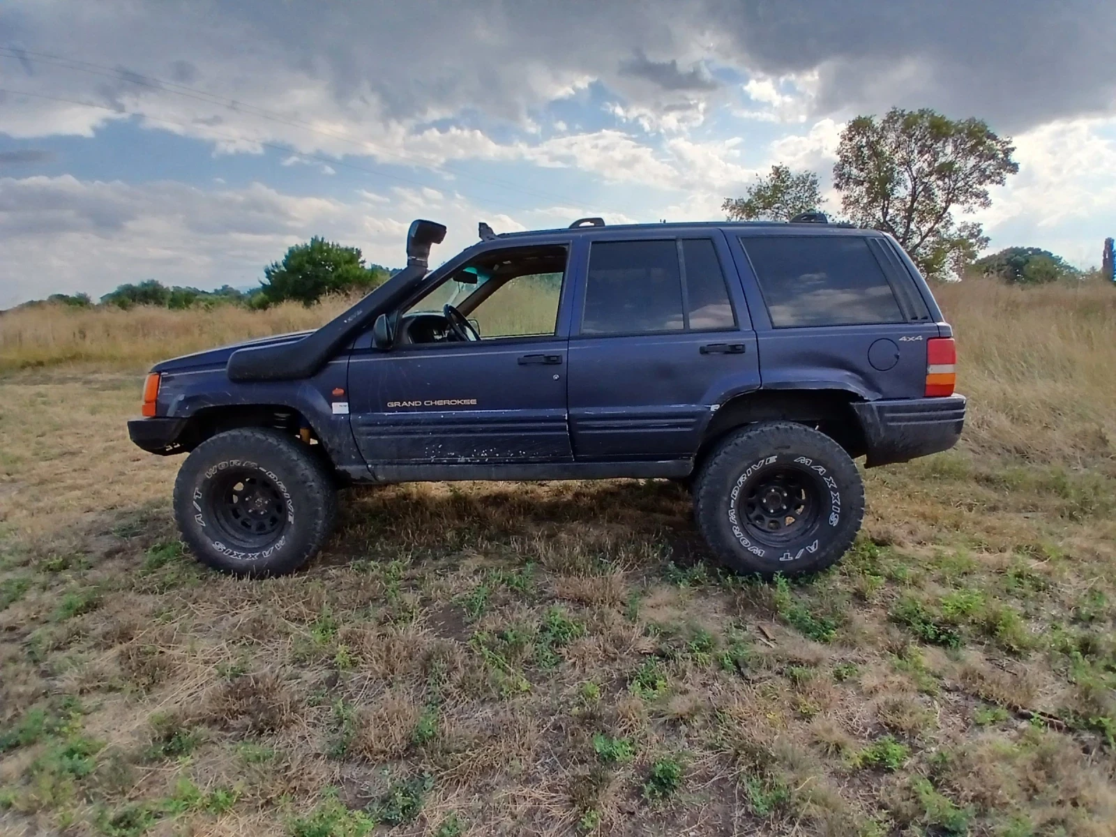 Jeep Grand cherokee 5.2 със гас, снимка 8 - Автомобили и джипове - 55826237