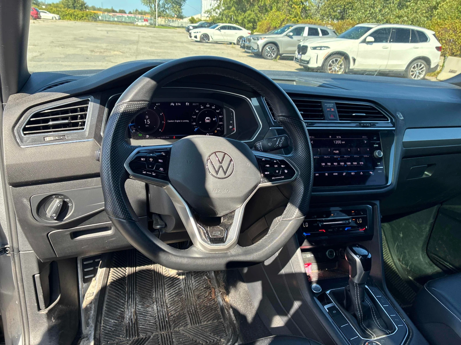 VW Tiguan Comfortline R Line Black Edition * CARFAX * БЕЗ , снимка 13 - Автомобили и джипове - 56064882