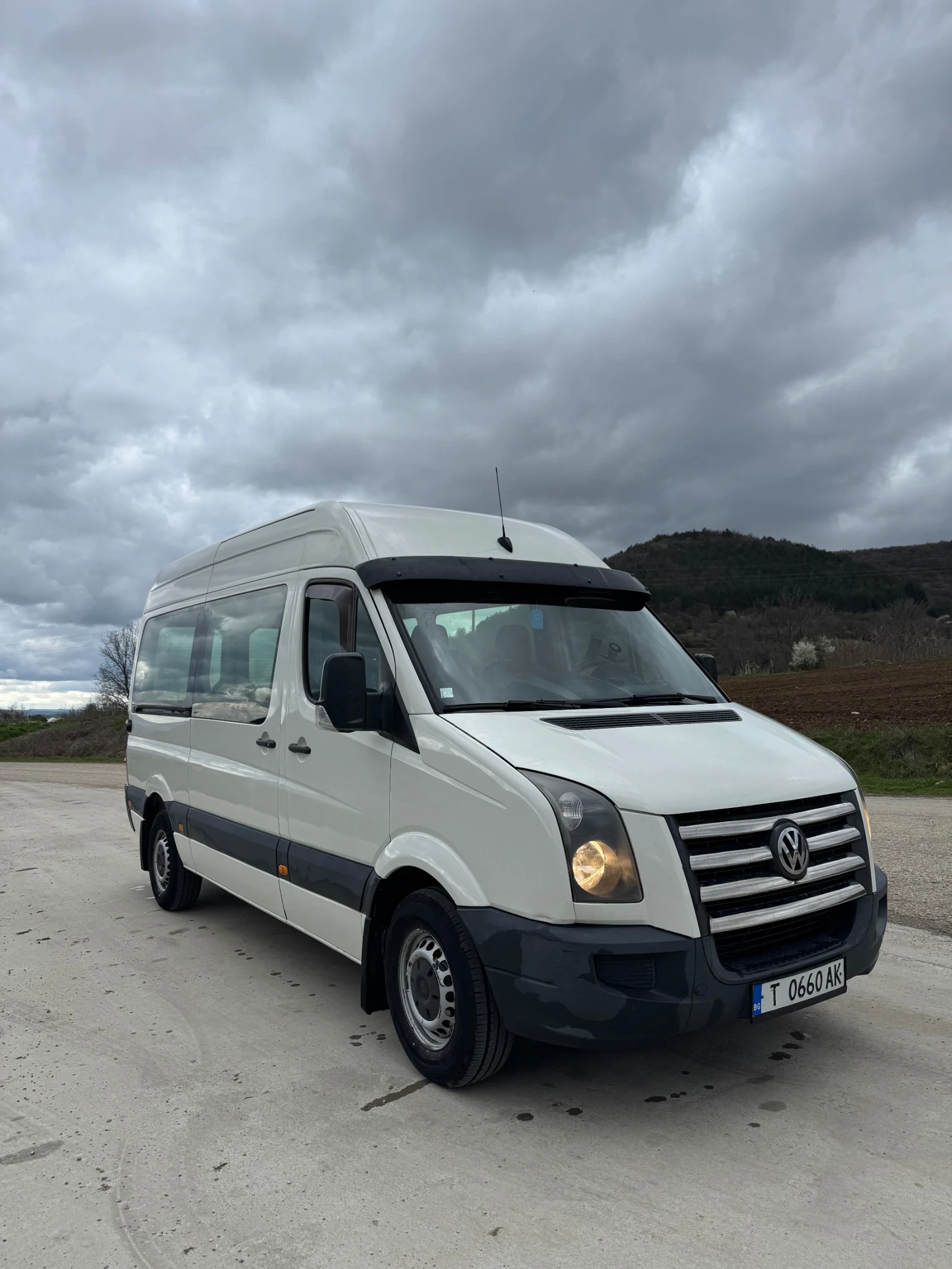 VW Crafter 2.5 TDl (109к.с.), снимка 2 - Бусове и автобуси - 54078497