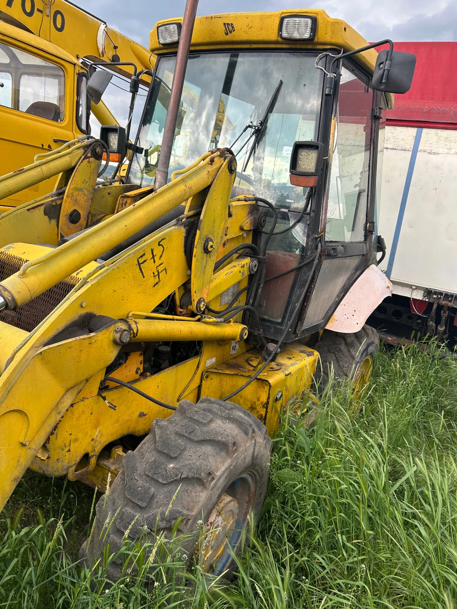 Багер JCB 2CX, снимка 4 - Индустриална техника - 54795097