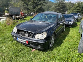 Mercedes-Benz C 220 На части, снимка 1