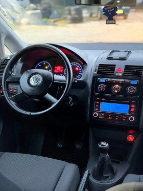 VW Touran 1.9 TDI 105 6 ск., снимка 16