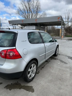 VW Golf - 2700 € / 5280.74 лв. - 76354723 4