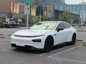 ������ Xpeng P7