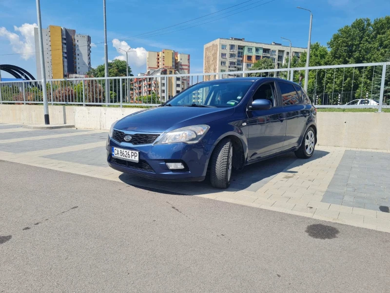 Kia Ceed 1.6i (face), снимка 2 - Автомобили и джипове - 47919999