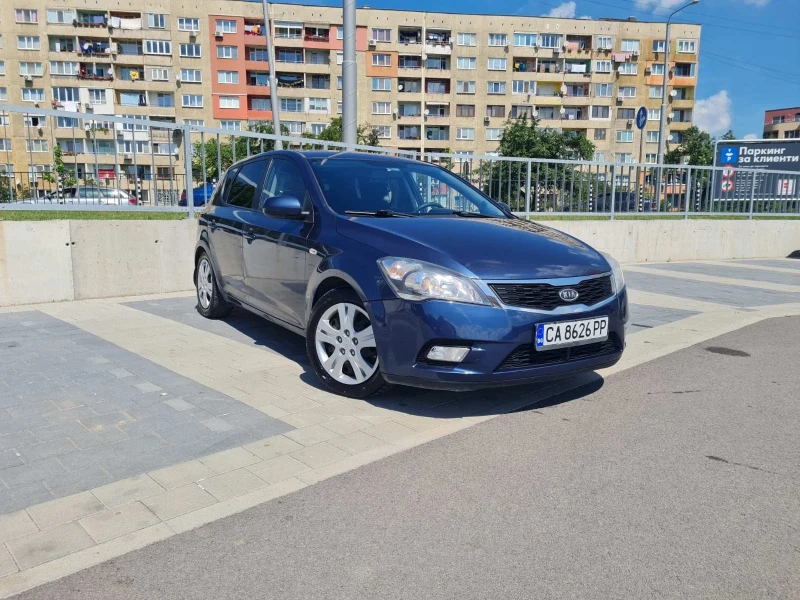 Kia Ceed 1.6i (face), снимка 1 - Автомобили и джипове - 47919999