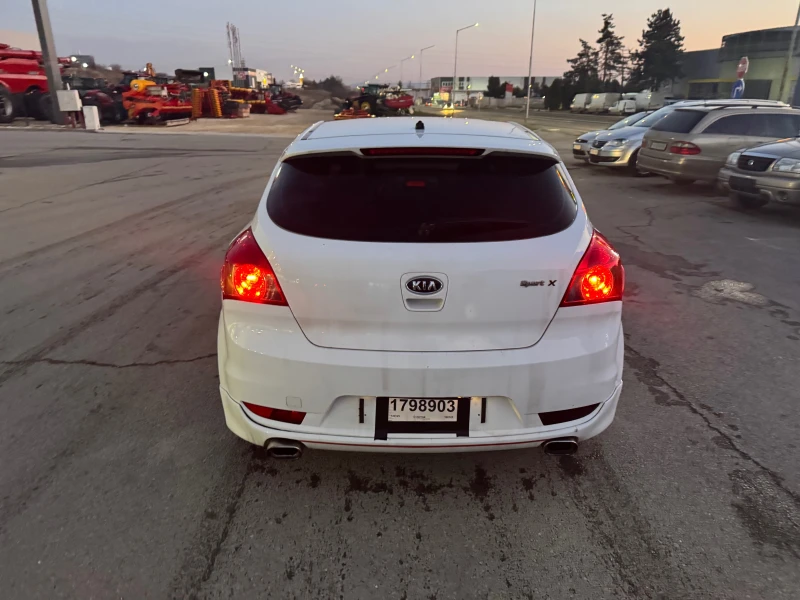 Kia Ceed 1.6d Xsport, снимка 5 - Автомобили и джипове - 48949548