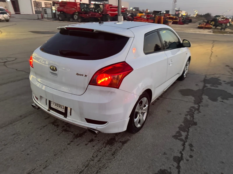 Kia Ceed 1.6d Xsport, снимка 6 - Автомобили и джипове - 48949548