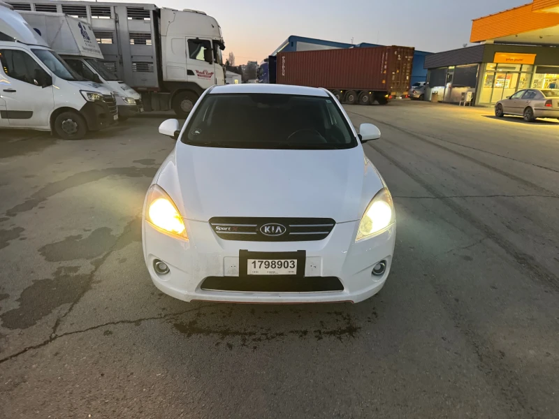 Kia Ceed 1.6d Xsport, снимка 2 - Автомобили и джипове - 48949548