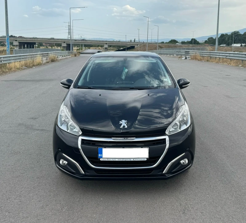 Peugeot 208 1.2 PureTech, снимка 2 - Автомобили и джипове - 52106766