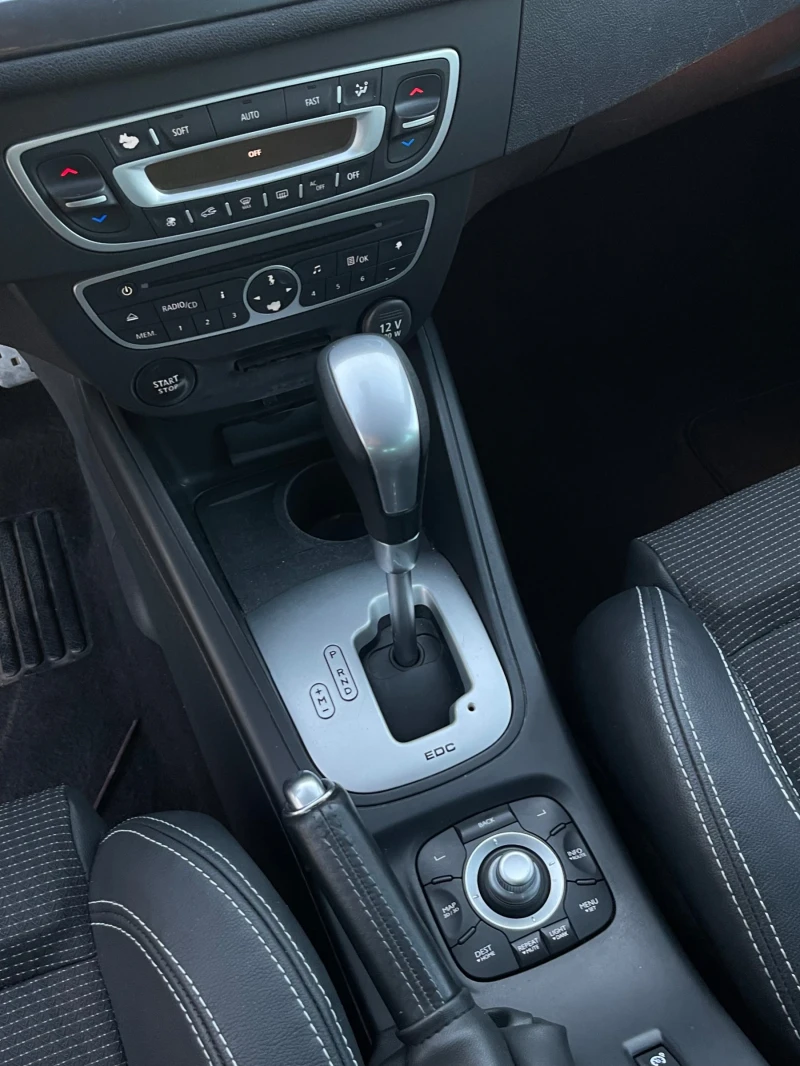 Renault Megane Gt-line 1.5 dci, снимка 13 - Автомобили и джипове - 52415115