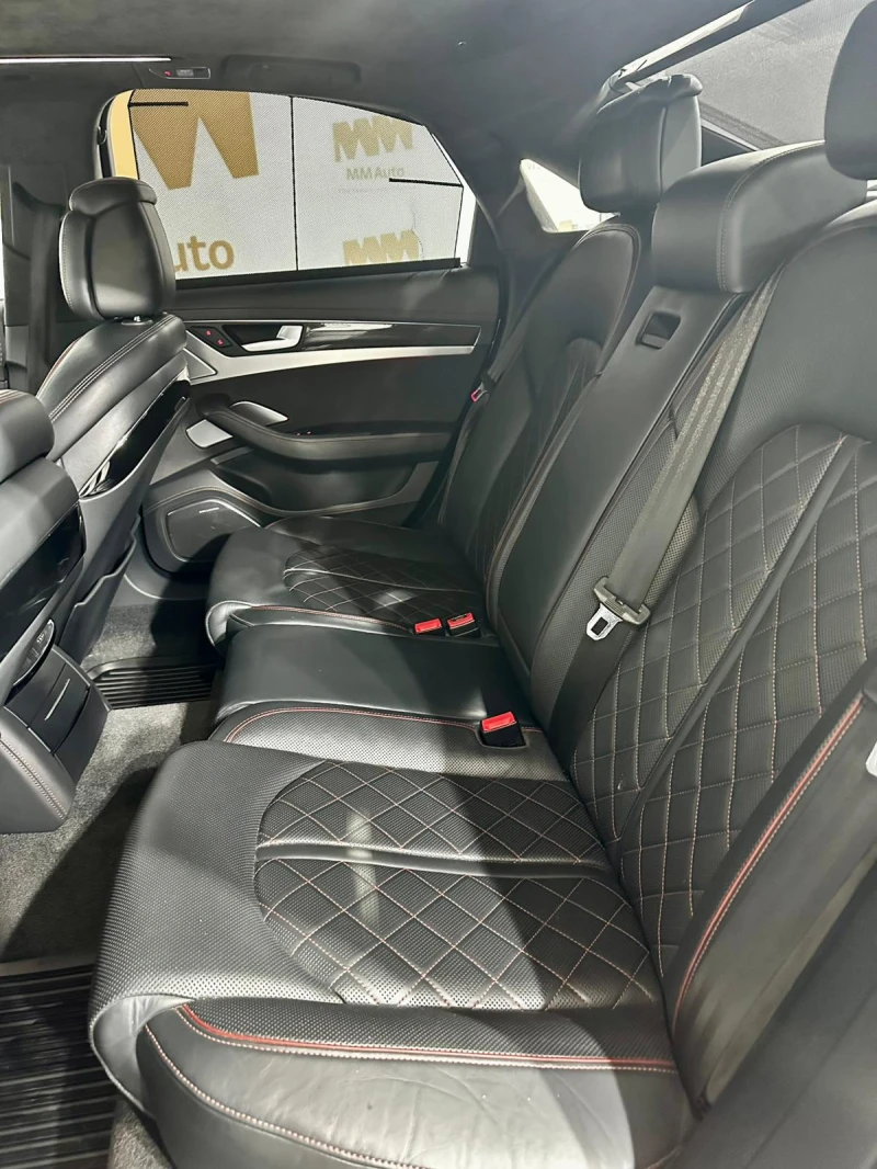 Audi S8 Plus* Quattro* Ceramic* Carbon* Matrix* B&O* HuD, снимка 11 - Автомобили и джипове - 52547864