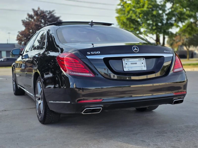 Mercedes-Benz S 550 BURMESTER* DISTRONIC* ОБДУХВАНЕ* PANORAMA* ВАКУУМ*, снимка 4 - Автомобили и джипове - 53007278