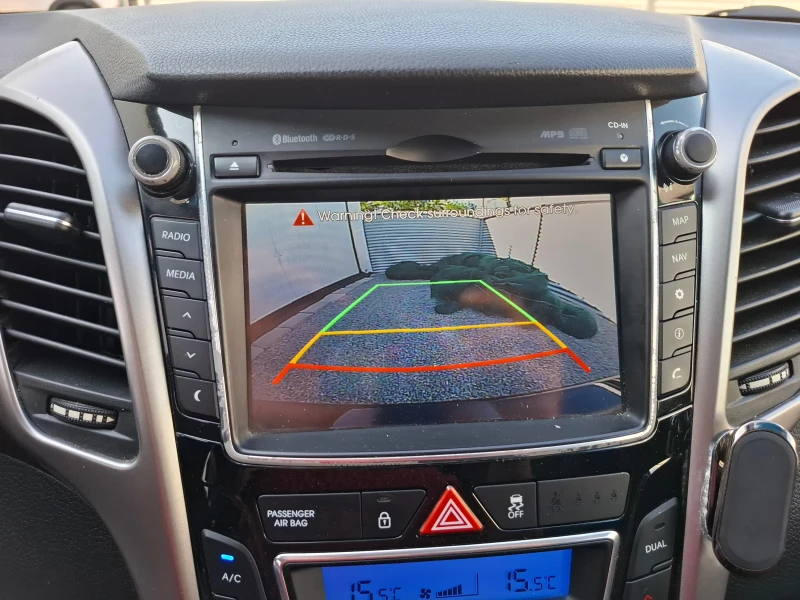 Hyundai I30 1.6crdi/Нави/Фул/Обслужена, снимка 16 - Автомобили и джипове - 53027604