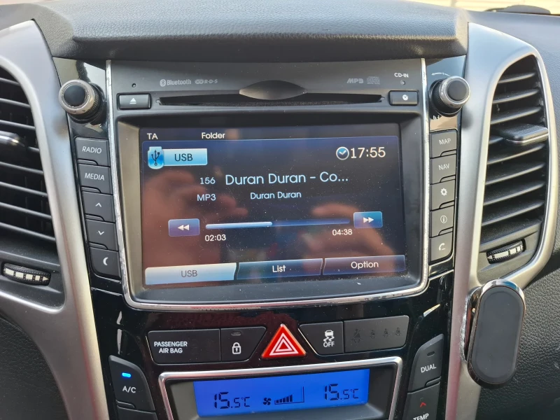 Hyundai I30 1.6crdi/Нави/Фул/Обслужена, снимка 13 - Автомобили и джипове - 53027604