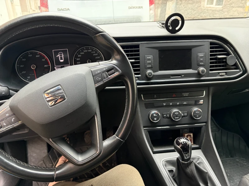 Seat Leon ST, снимка 5 - Автомобили и джипове - 53106976
