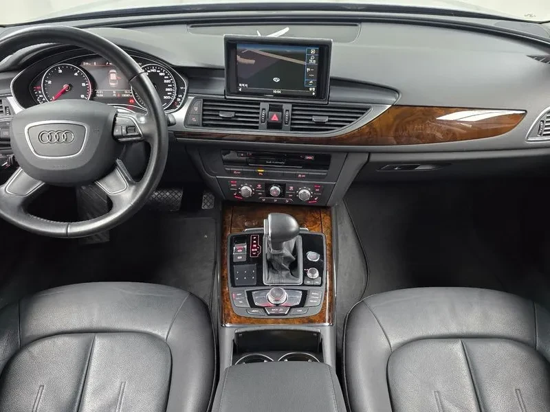 Audi A6 2.0 TDI, снимка 14 - Автомобили и джипове - 55057946