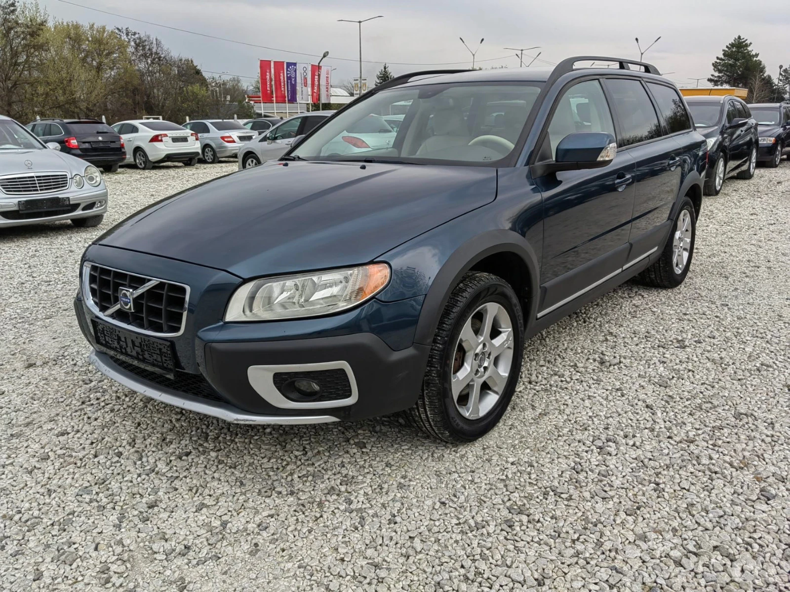 Volvo Xc70 2.4d D5*4x4*Avtom*UNIKAT* - изображение 2