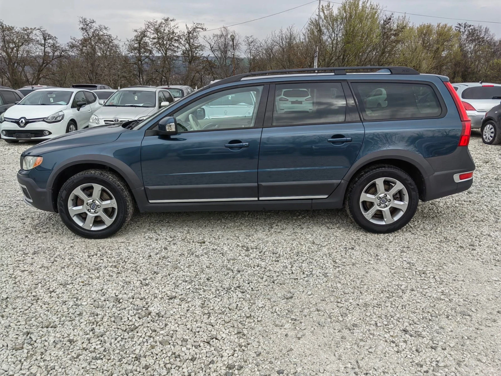 Volvo Xc70 2.4d D5*4x4*Avtom*UNIKAT* - изображение 4