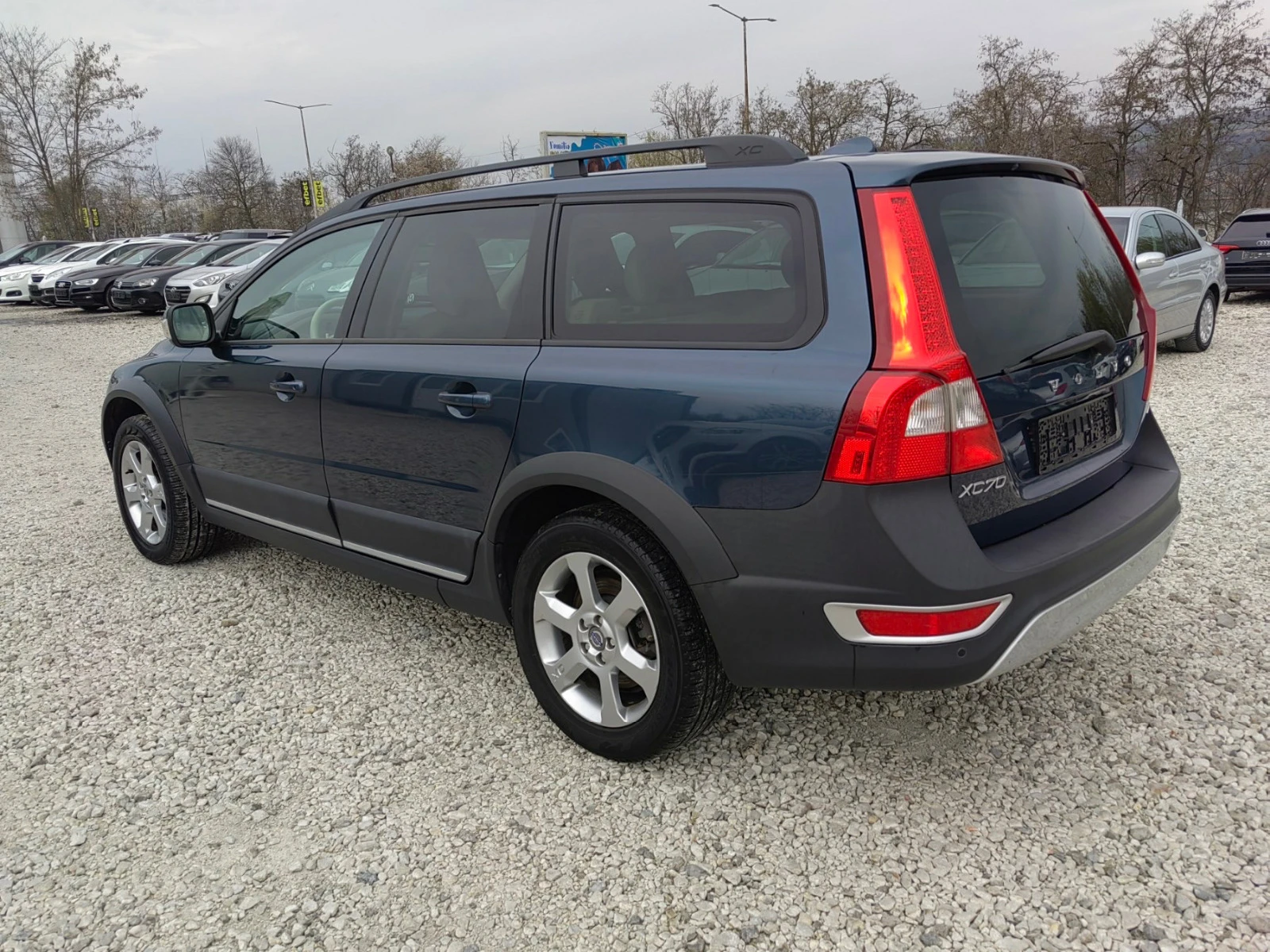 Volvo Xc70 2.4d D5*4x4*Avtom*UNIKAT* - изображение 5