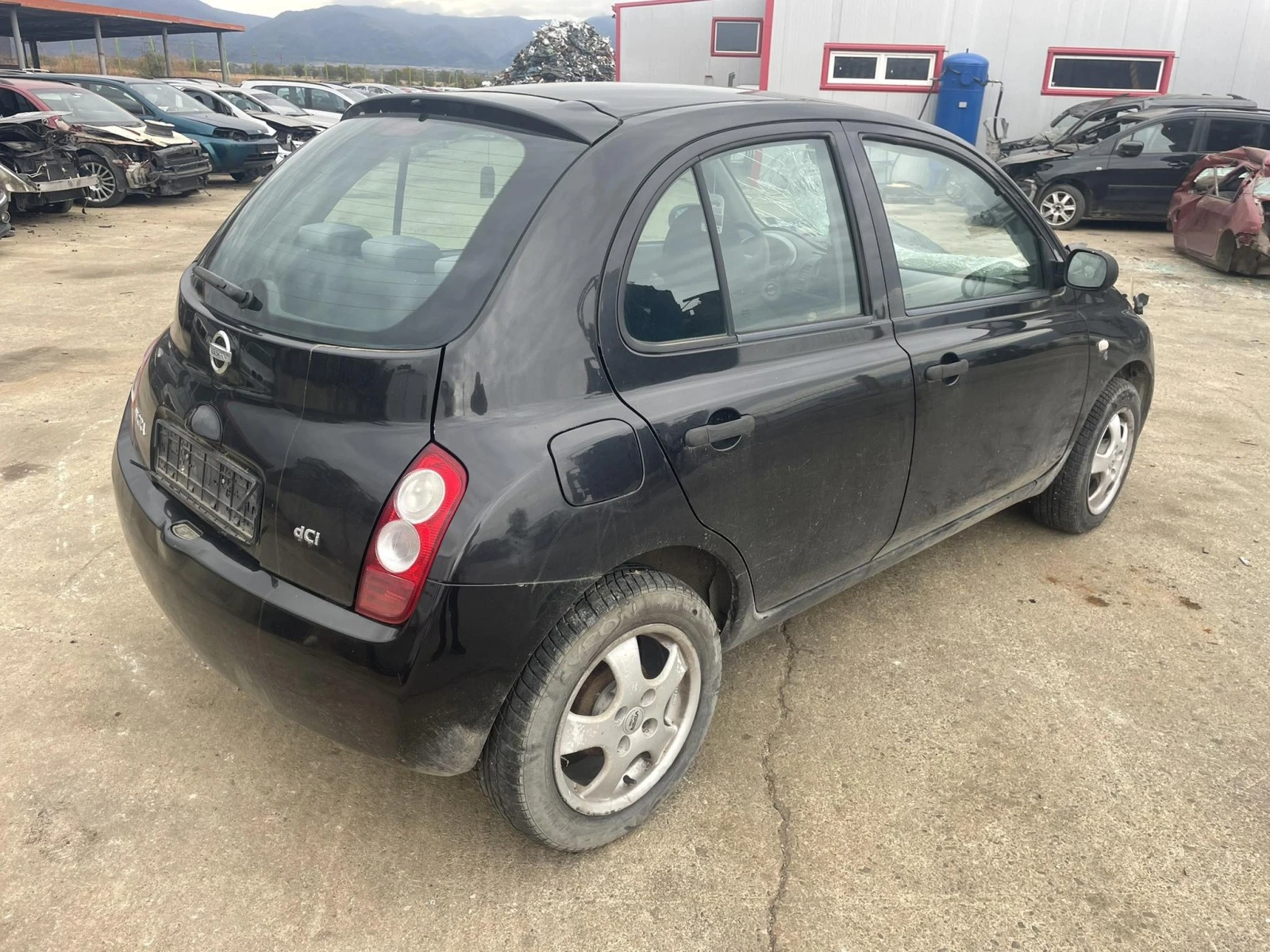 Nissan Micra 1.5 - изображение 3