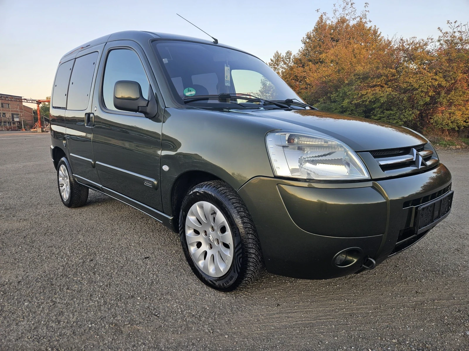 Citroen Berlingo 1.6 Benz. klima 109ps - изображение 5