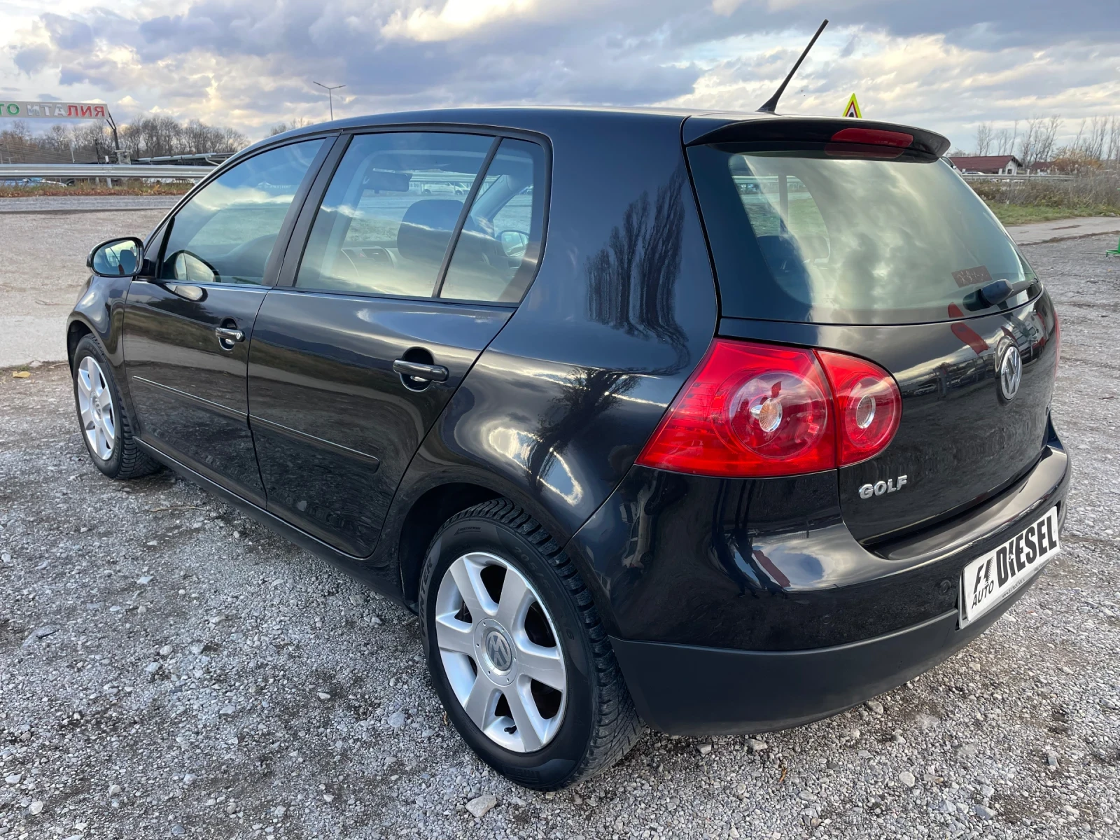 VW Golf 1.9TDI-GOAL-NAVI-ITALIA | Mobile.bg — изображение 12