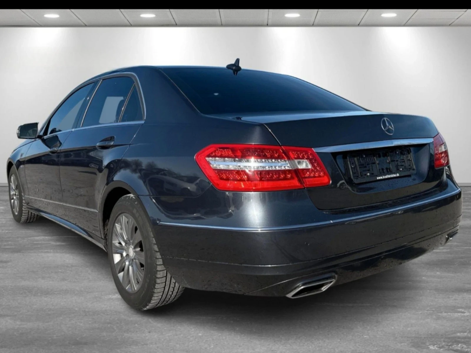 Mercedes-Benz E 220 CDI / 170hp / Automatic / Avangarde / Facelift  - изображение 3